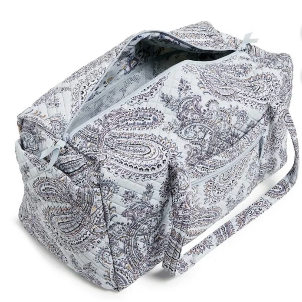 Vera Bradley Large Travel Bag / NWT / blue / purple / gray paisley - Picture 2 of 6